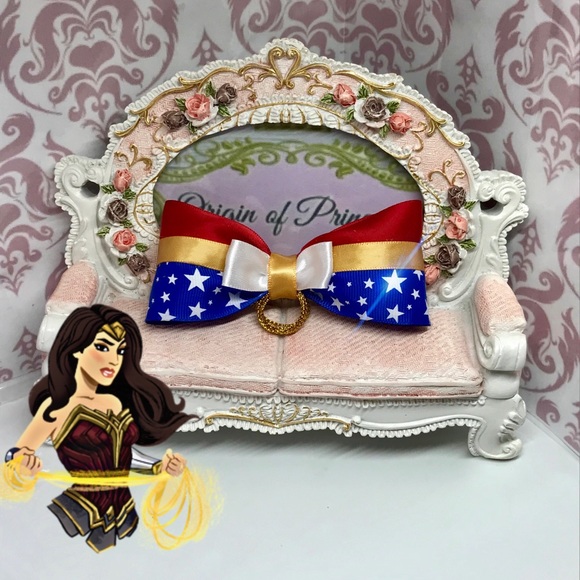 Super Woman - Picture 1 of 2